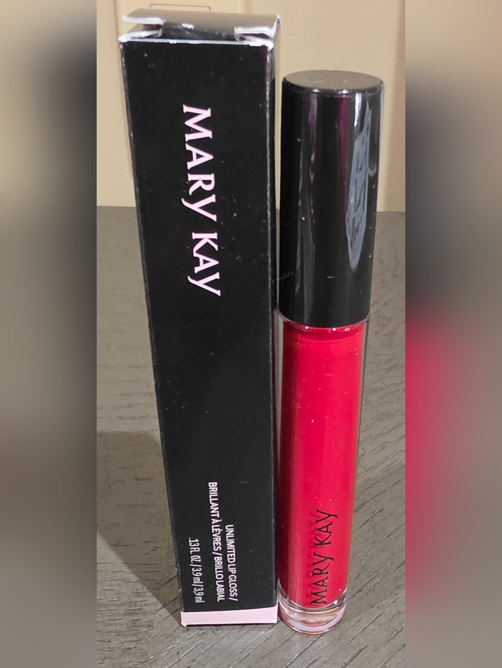 Mary Kay Unlimited Lip Gloss - Iconic Red